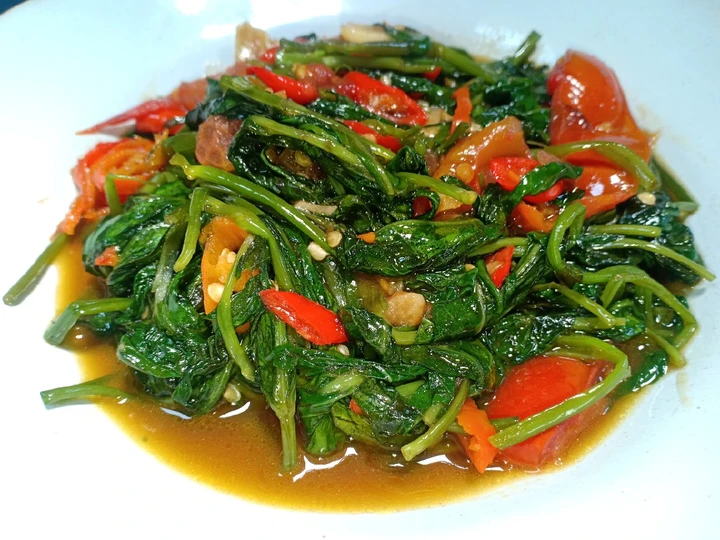 Langkah Mudah untuk Membuat Resep Tumis kangkung saus tiram (ala ala resto ✨) yang Enak Banget Anti Ribet, Bisa Manjain Lidah