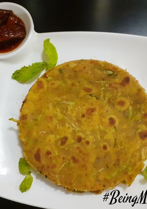 A picture of Bottlegourd-Mint Paratha.