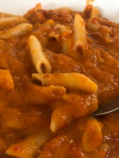 Una foto de Macarrones con salsita en Mambo