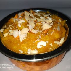 A picture of Boondi halwa.