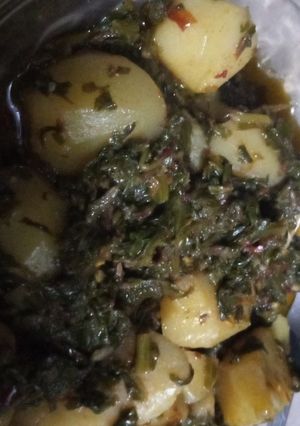 A picture of Aloo Palak Maithe.