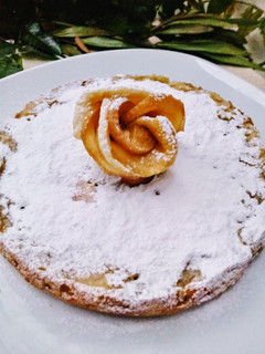 Una foto de Torta de manzana fácil y económica, sin manteca ni aceite