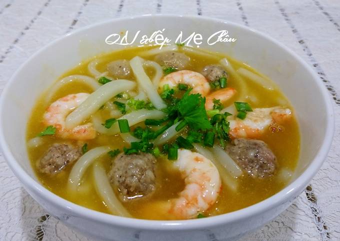 Cách trụng bánh canh bột gạo số lượng lớn không bị dính