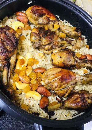 A picture of Chicken kabsa.