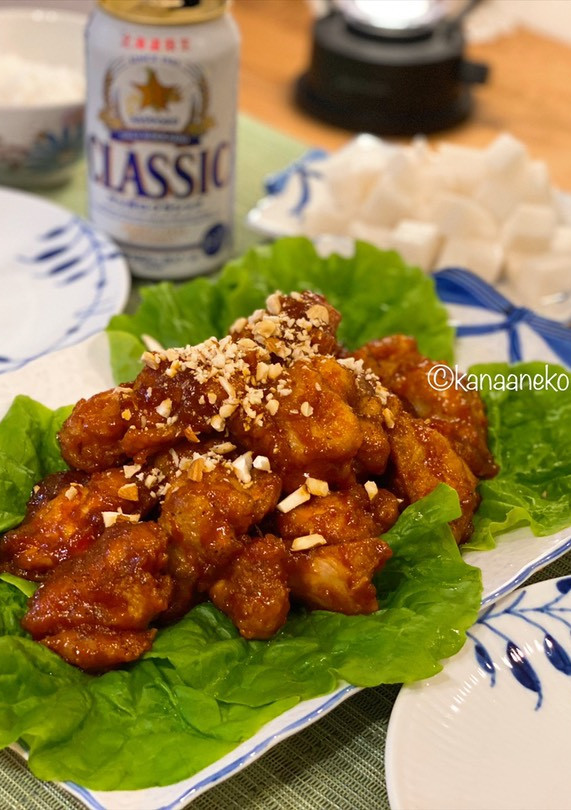 Gambar Korean yangnyeom chicken made with homemade sauce - 양념치킨🇰🇷