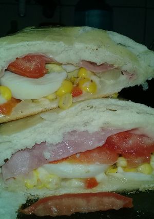 Una foto de Pan Rellenoooo😋