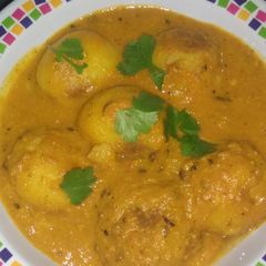 A picture of Dum aalu.