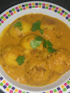 A picture of Dum aalu.