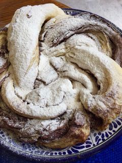 Una foto de Rosca de nutella con pasta hojaldre