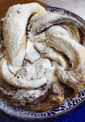 Una foto de Rosca de nutella con pasta hojaldre