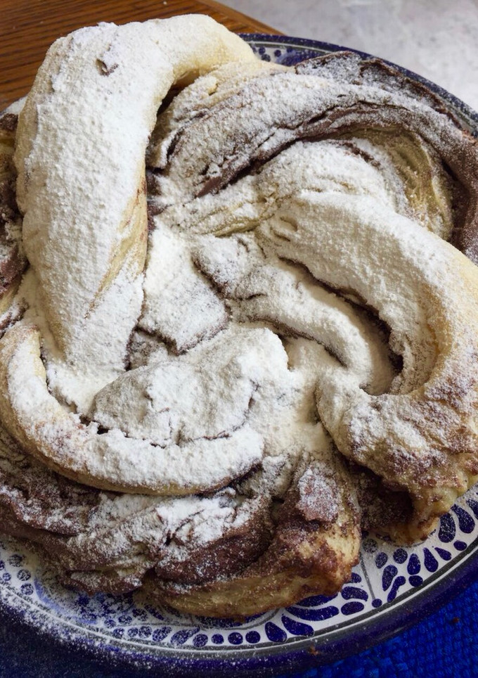 Una foto de Rosca de nutella con pasta hojaldre
