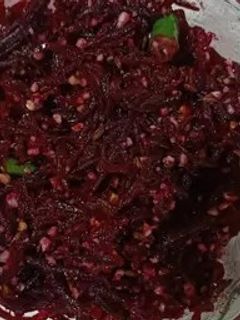 बिट रूट सलाड (Beetroot salad recipe in marathi) रेसिपी चे मुख्य फोटो