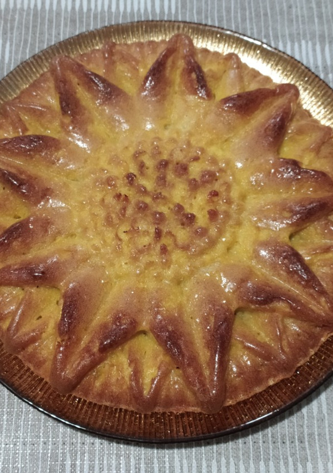 Una foto de Pastel de manzana con aroma de naranja y canela 🍎