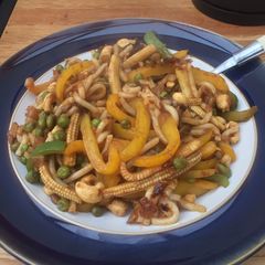 A picture of Cashew stir fry.