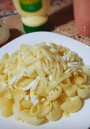 Une photo de Pâtes aux fromage et oeufs durs 🧀