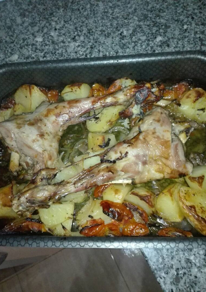 Una foto de Piernas de cordero al horno