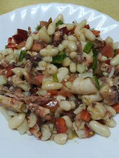 Una foto de Salpicón de pulpo con alubias