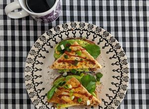 Foto de Torradas com abacate e tofu 🥑