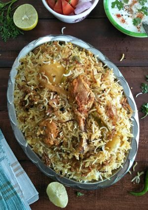 A picture of Hyderabadi Murg Dum Biryani (Kacchi Style).