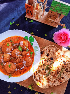 कश्मीरी दम आलू (kashmiri aloo dum recipe in Hindi) रेसिपी मुख्य फोटो