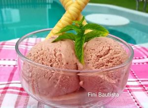 Foto principal de Helado de cerezas y yogur