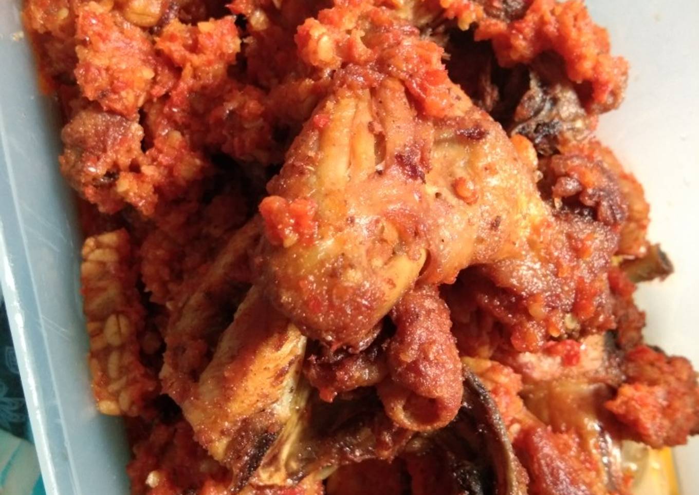 Balado Ayam Goreng dan Tempe