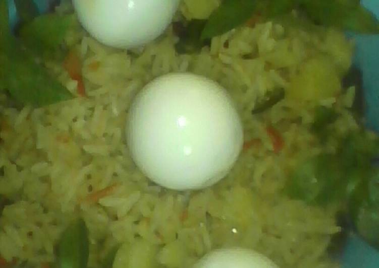 Recipe of Super Quick Homemade Fried rice an potatoes