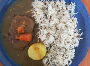 Una foto de Asado en Salsa de Verduras