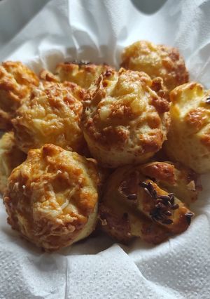 Sajtos-vajas pogácsa recept fotója