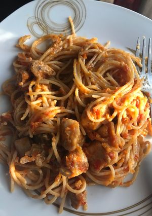 A picture of Squishy Jollof spaghetti.