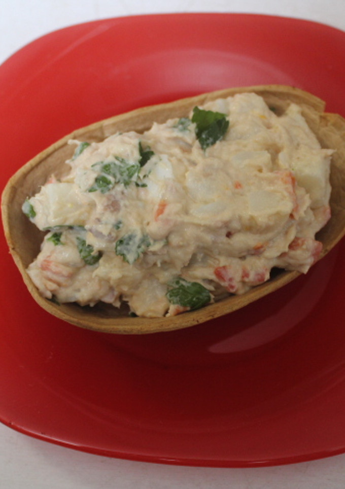 Una foto de Cestitas con ensaladilla precocinada