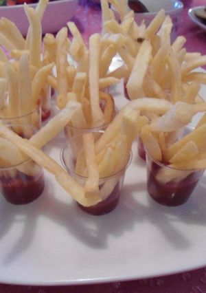 A picture of Shots of Fries.