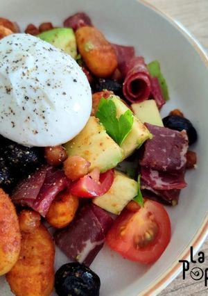 Une photo de Salade de Gnocchis Crispy et Burratina