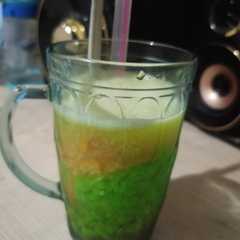 A picture of Es cendol nangka.