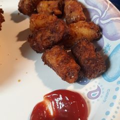 A picture of Tater-tots.