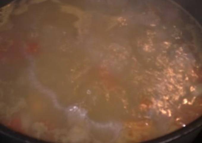 κύρια φωτογραφία συνταγής Κρεατόσουπα με χυλοπίτες