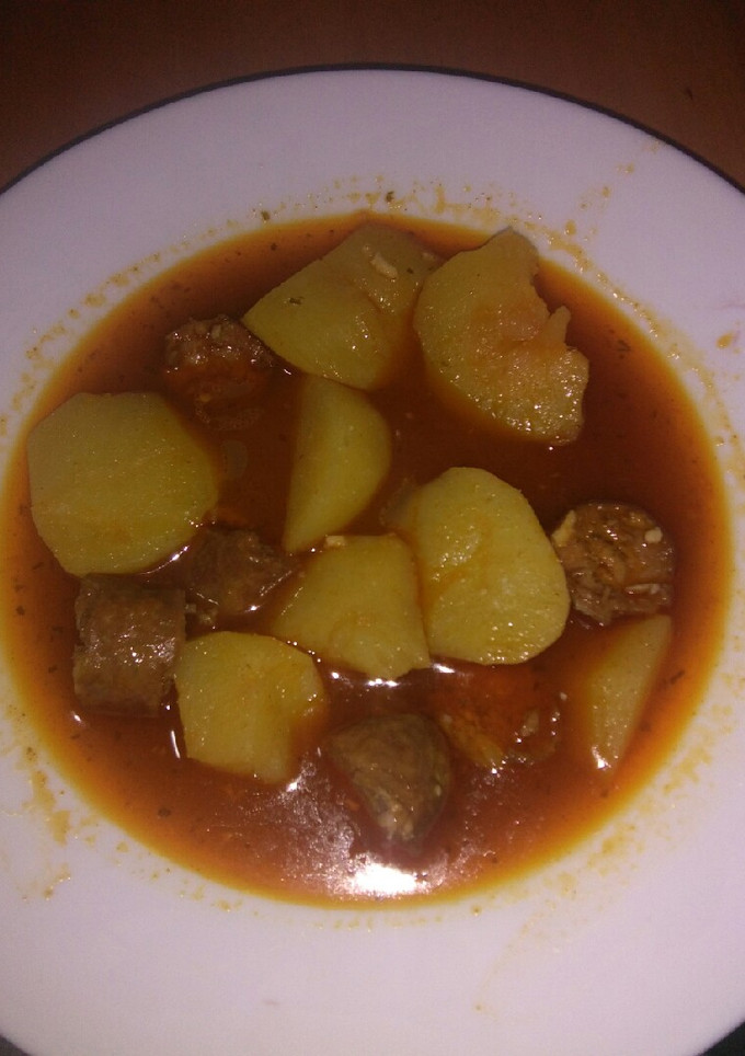 Una foto de Patatas a la riojana