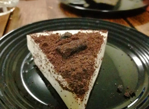Una foto de Cheesecake de oreo sin horno