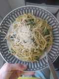 Tallarines con pesto de rúcula