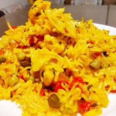 A picture of Maggi masala khichdi.