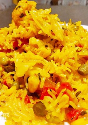 A picture of Maggi masala khichdi.