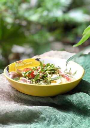 Hình của món Canh Chua Nấm Bào Ngư Nấu Lá Me.