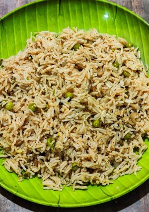 A picture of Matar pulao.