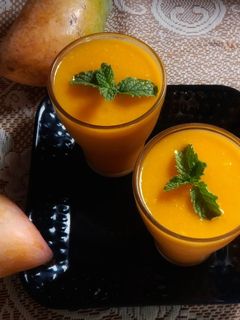 મેંગો મિલ્કશેક (Mango Milkshake Recipe In Gujarati) રેસીપી મુખ્ય ફોટો