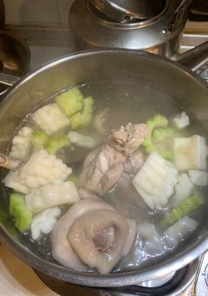 鳳梨苦瓜雞湯 的食譜成品照片
