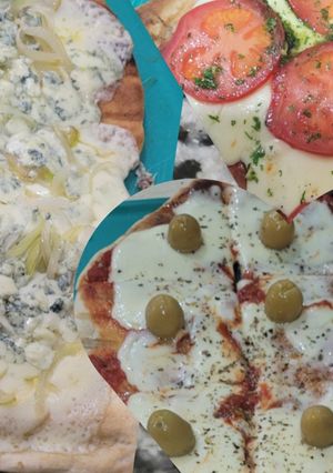 Una foto de 🍕 Pizza a la parrilla: tres sabores para compartir