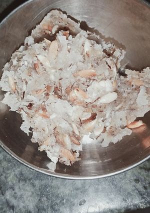 A picture of Panjiri burfi.