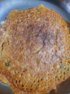 ચોખા અને ચણા ના લોટ પુડલા (Chokha Chana Flour Pudla Recipe In Gujarati) રેસીપી મુખ્ય ફોટો