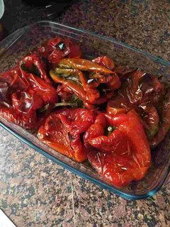 Una foto de Pimientos rojos asados