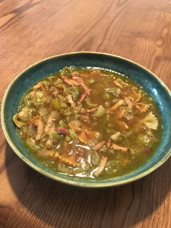 Una foto de Minestrone con lentejas